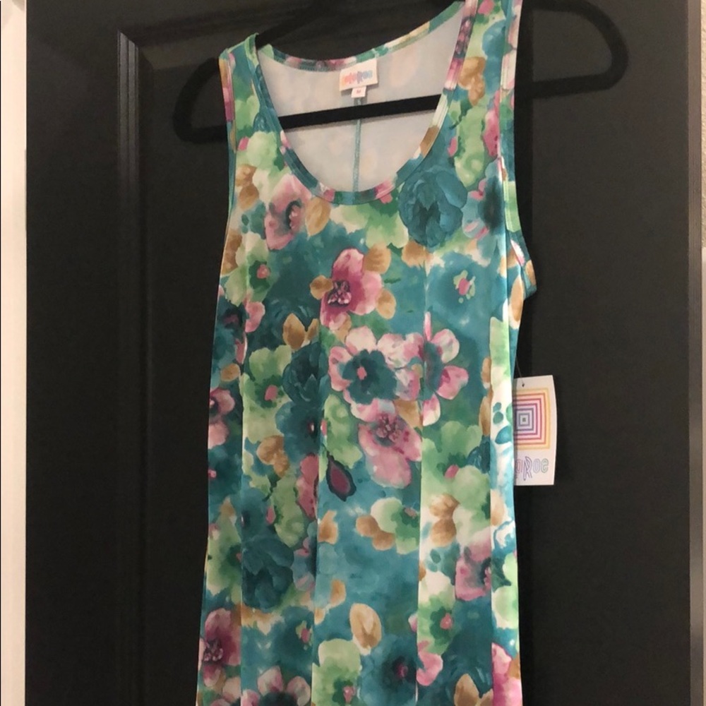 Medium Lularoe Floral Dani